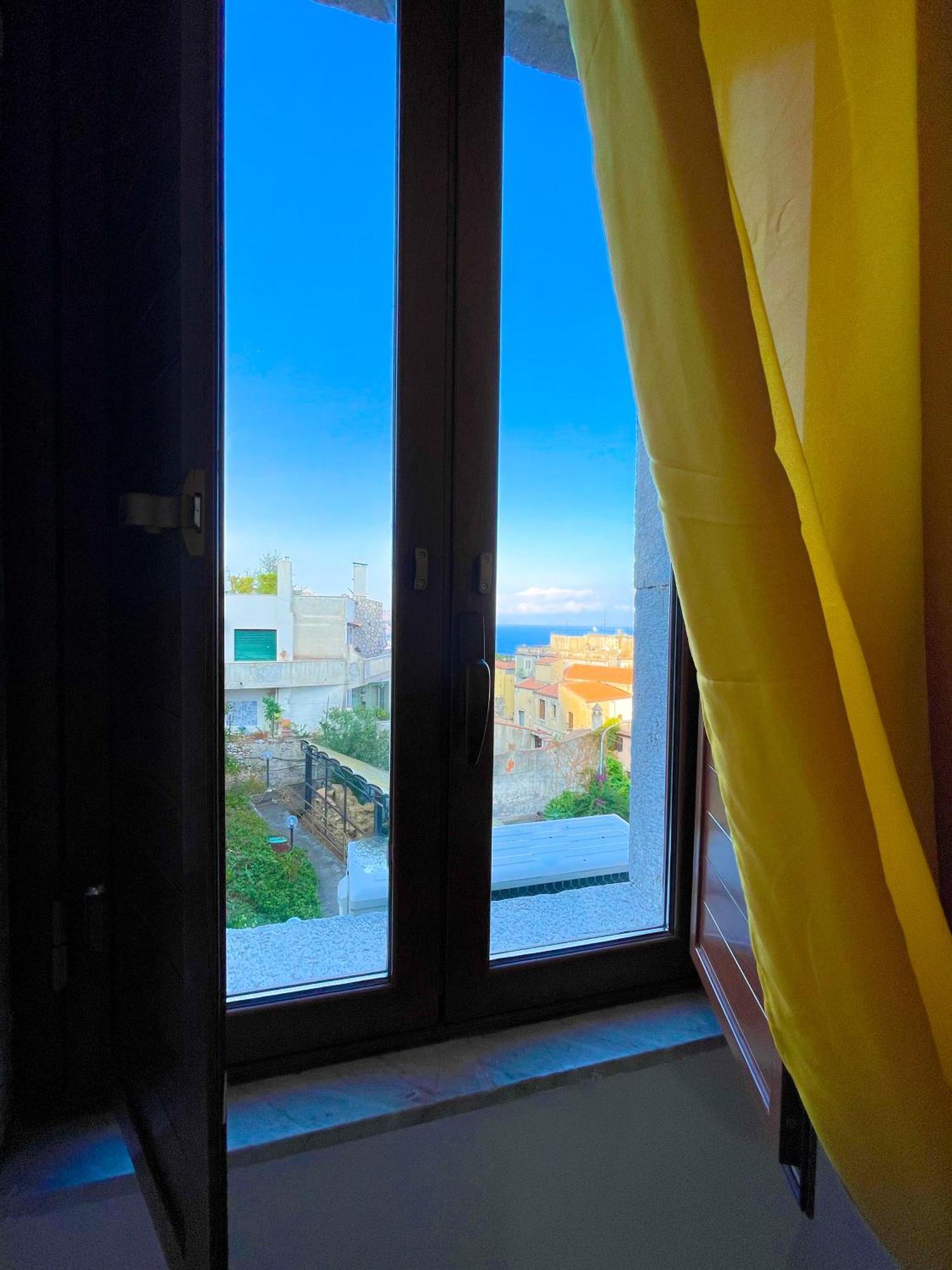 Panoramic Taormina Center Apartment ภายนอก รูปภาพ