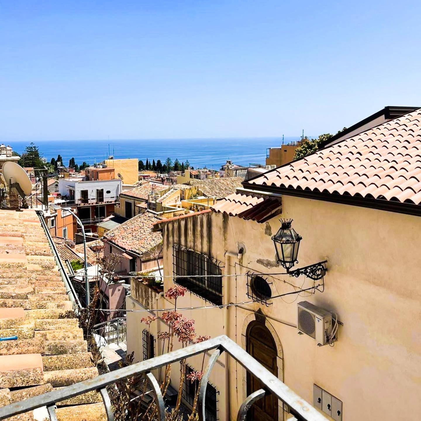 Panoramic Taormina Center Apartment ภายนอก รูปภาพ